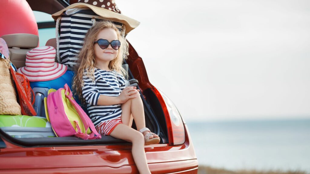 Kind Auto Urlaub Depositphotos 84462860 L e1789992294426